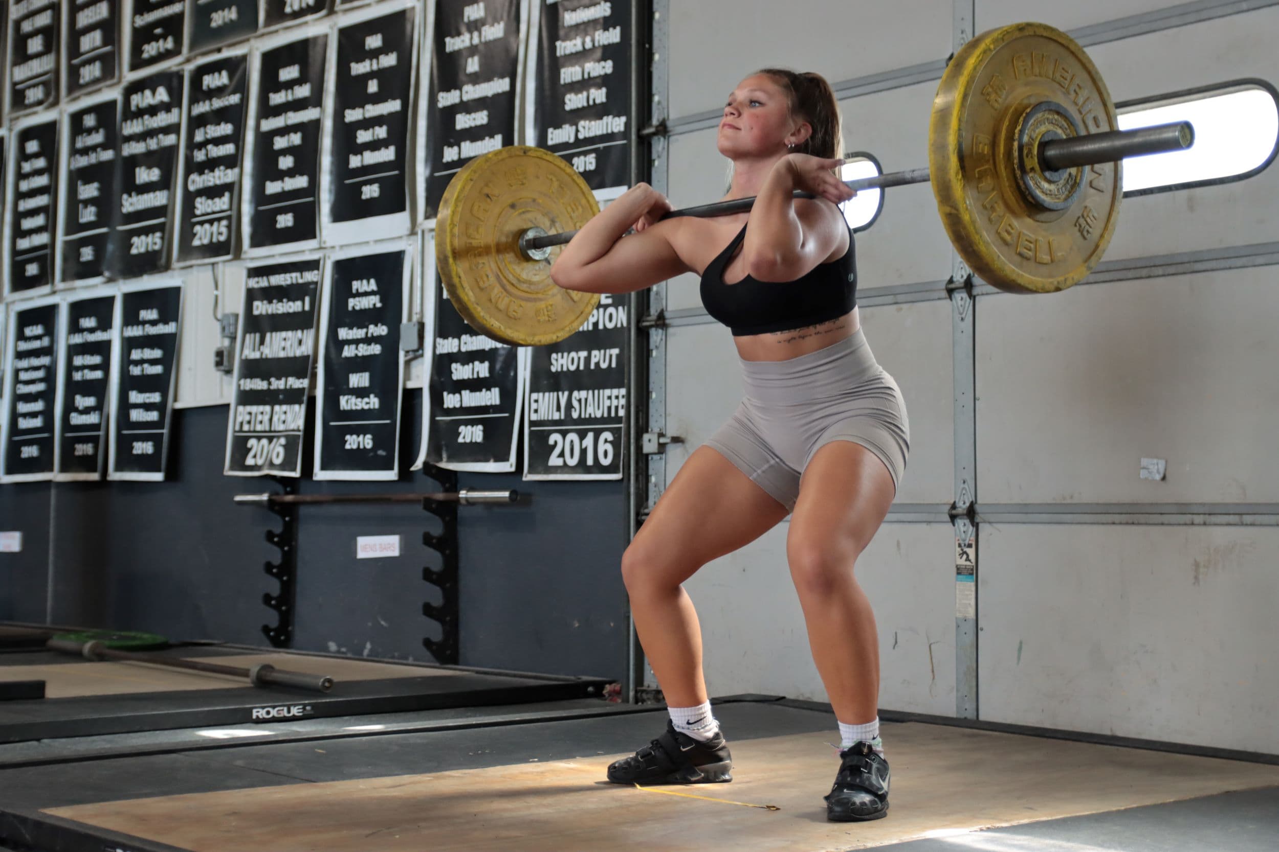 Woman front squat